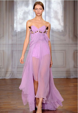 Модные платья на выпускной 2012 года - выбор королевы вечера