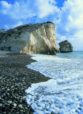 Рай острова Кипр – лазурное море, розовые берега