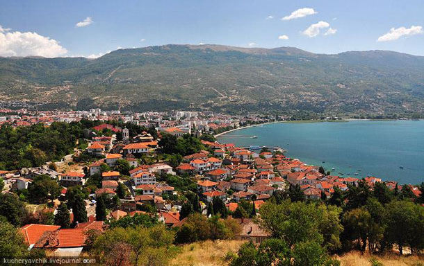 Вид из Самуиловой крепости на старый Охрид